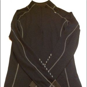 NWT Helly Hansen Warm Freeze 1/2-zip pull-over